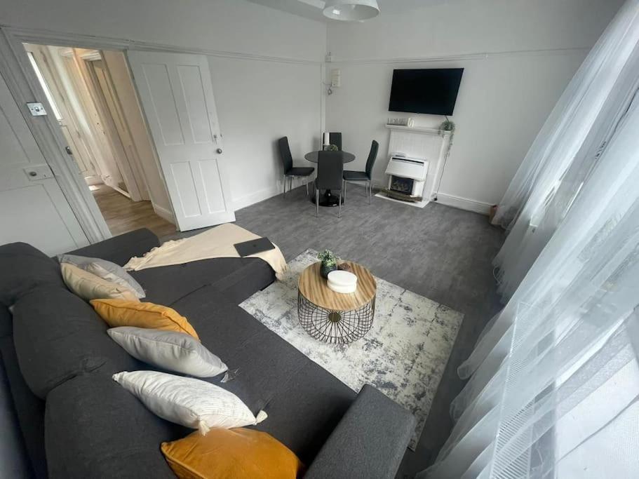 Lovely 2 Bed On Tower Bridge Лондон Экстерьер фото