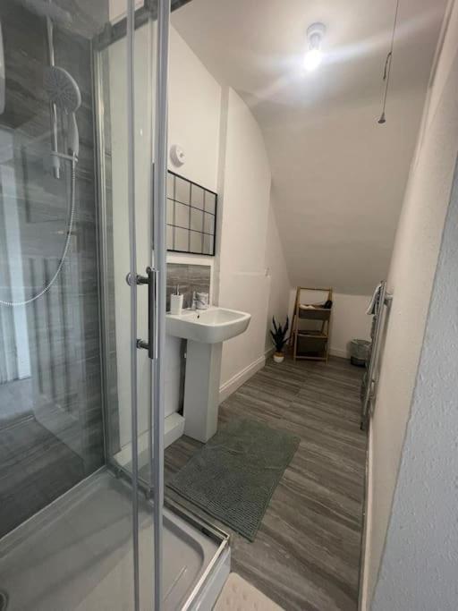 Lovely 2 Bed On Tower Bridge Лондон Экстерьер фото